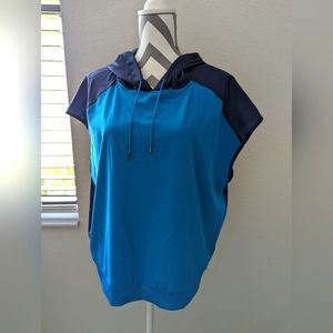 NWOT Colorblock Short Sleeveless Hoodie Pullover in Navy/Caribbean Blue.